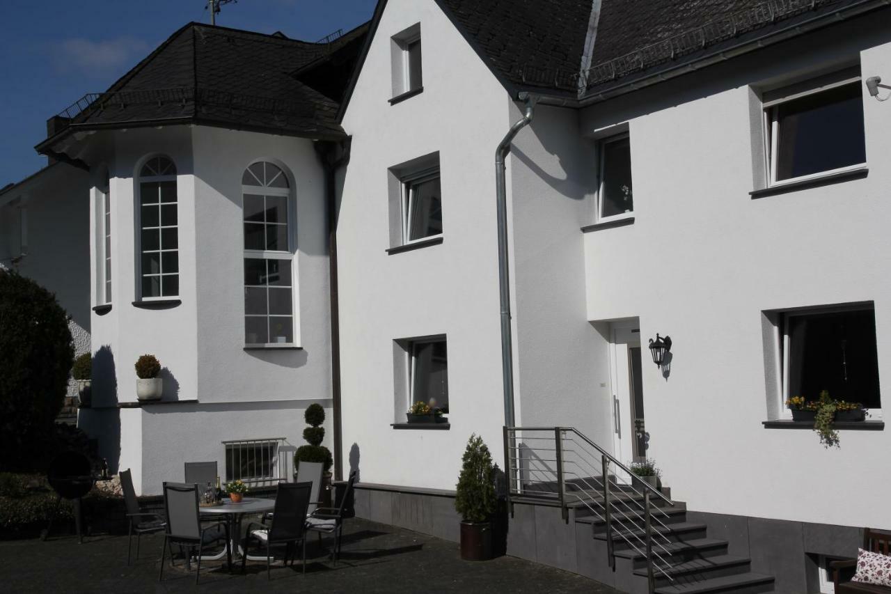 Ferienhaus Am Kreuzberg - Nuerburgring Ulmen Экстерьер фото