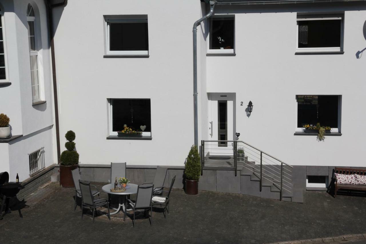 Ferienhaus Am Kreuzberg - Nuerburgring Ulmen Экстерьер фото